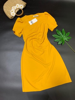 Váy tay lỡ nhún eo