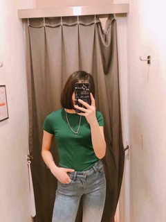 Áo thun tăm Uniqlo