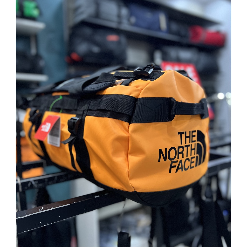 Túi Trống Chống Nước , Bền Bỉ The North Face Base Camp Duffel - SIZE S 42 Lít - Vàng