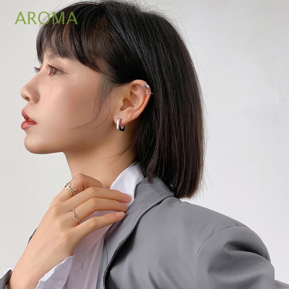 Khuyên Tai Nữ Trang Tạo Hình Độc Đáo