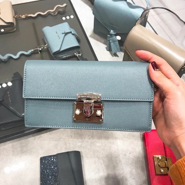 Ví Charles & keith authentic