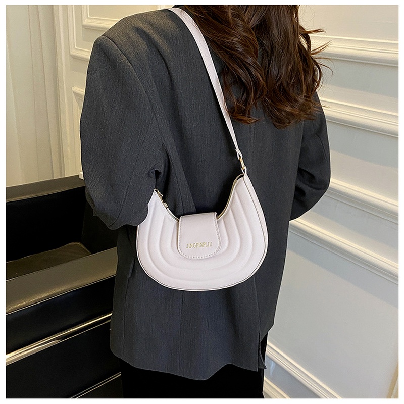 Túi Đeo Chéo Nhỏ Có Dây Xích NB00331