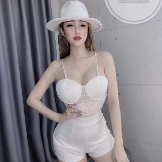 Jumpsuit 2 dây phối ren