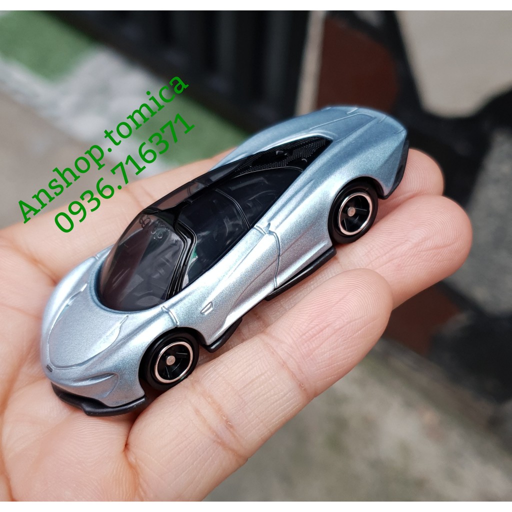 Mô hình xe Mc Laren màu xám tomica Nhật Bản