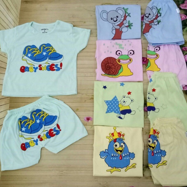 Combo sỉ 50 bộ cộc đôi giày