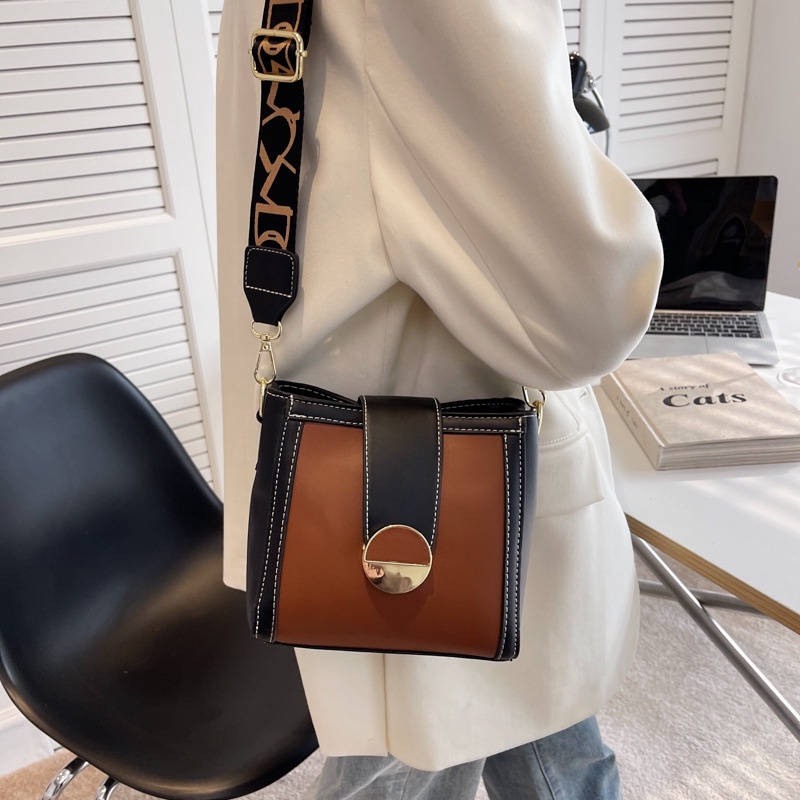 Túi Đeo Vai Dáng Xô Thời Trang Xinh Xắn Cho Nữ