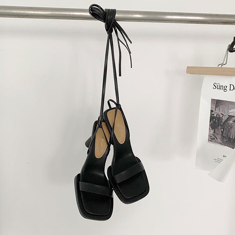Giày Cao Gót Hở Ngón Mũi Vuông Cột Dây Thời Trang Mùa Hè 2022 Cho Nữ