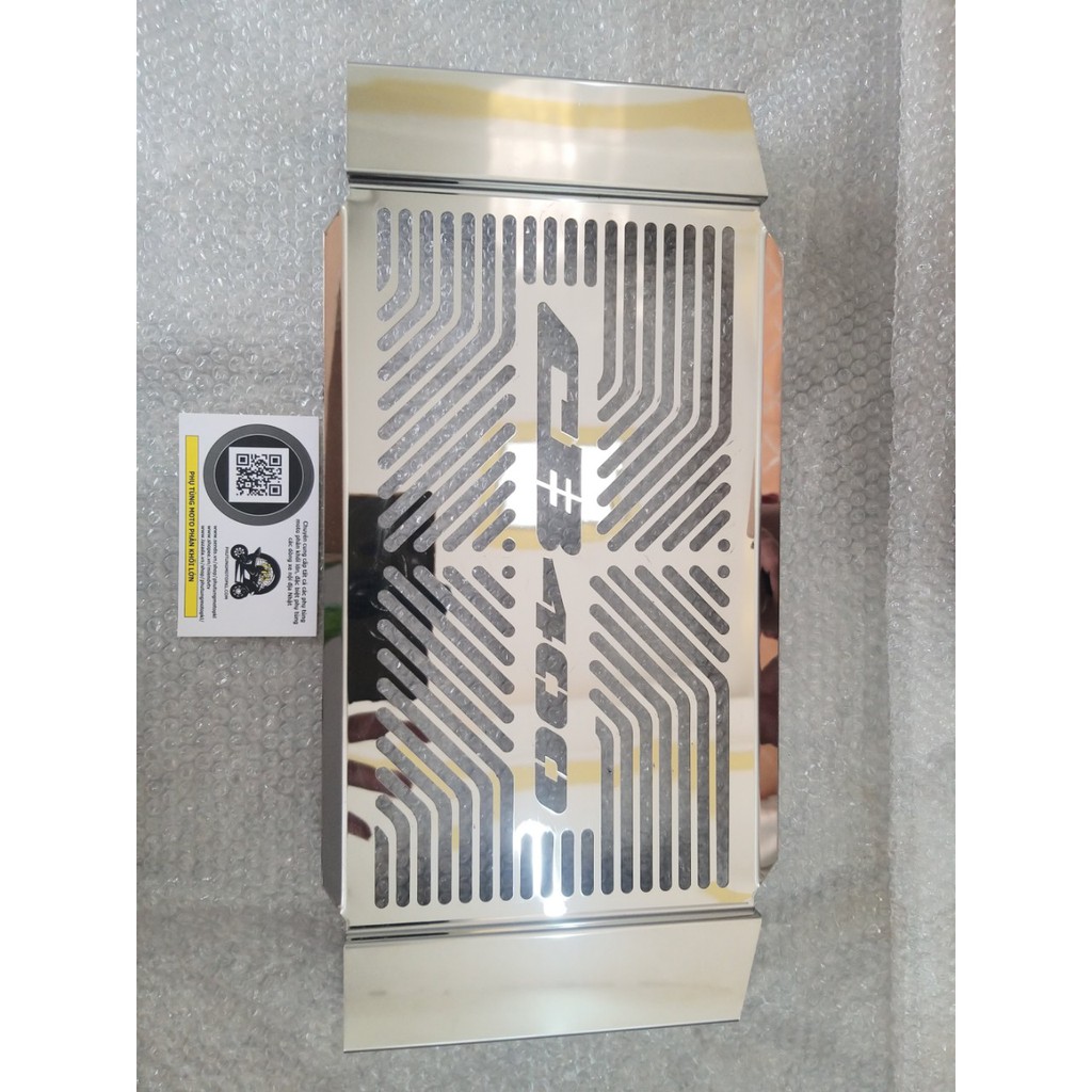 Che két nước Honda CB400 VTEC REVO màu đen hoặc Inox