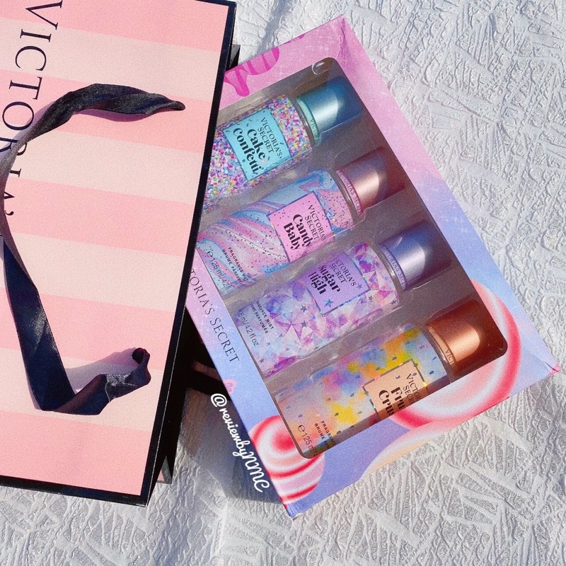 Set 4 Chai Xịt Thơm Body Victoria's Secret x 125ml kèm Túi Xách
