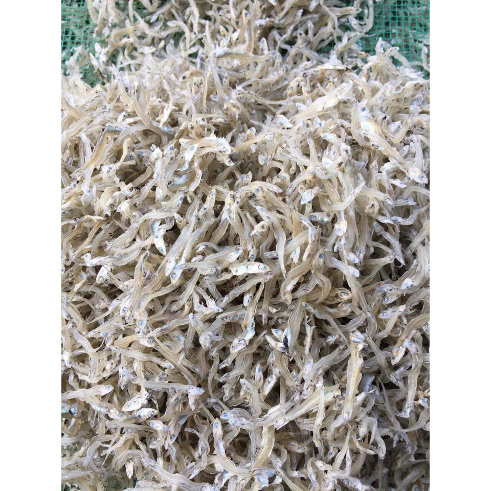 Cá Cơm Sữa Cháy Tỏi Ớt ( ăn liền ) là món ăn ngon của Shop Đặc Sản Biển Phan Thiết NGỌC DŨNG; Hộp 200 gram. HSD 12 tháng
