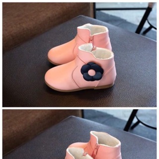 Giày boot