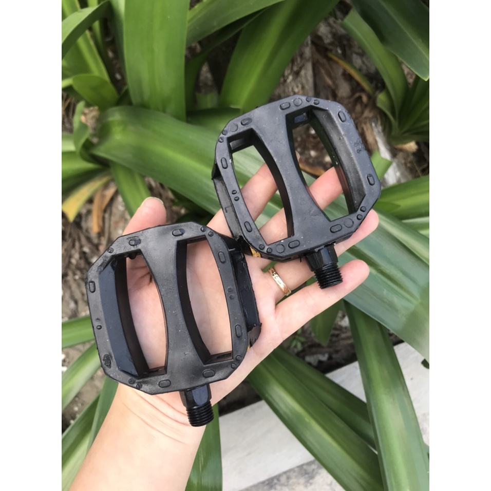 Đôi bàn đạp  xe đạp trẻ em hàng loại 1