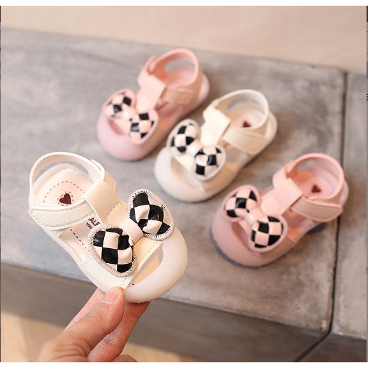 MẪU MỚI_ Sandal tập đi cho bé gái siêu xinh size 16-20