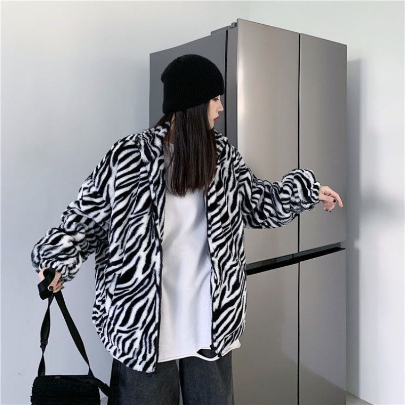 ÁO KHOÁC HỌA TIẾT NGỰA VẰN