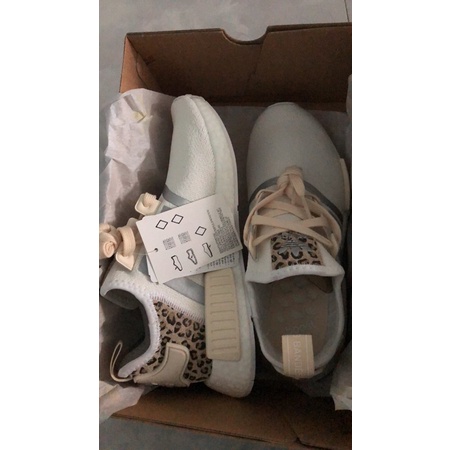 Thanh lý giày A.di.das ORIGINALS Nữ Nmd R1 mới 100% - size UK5.5