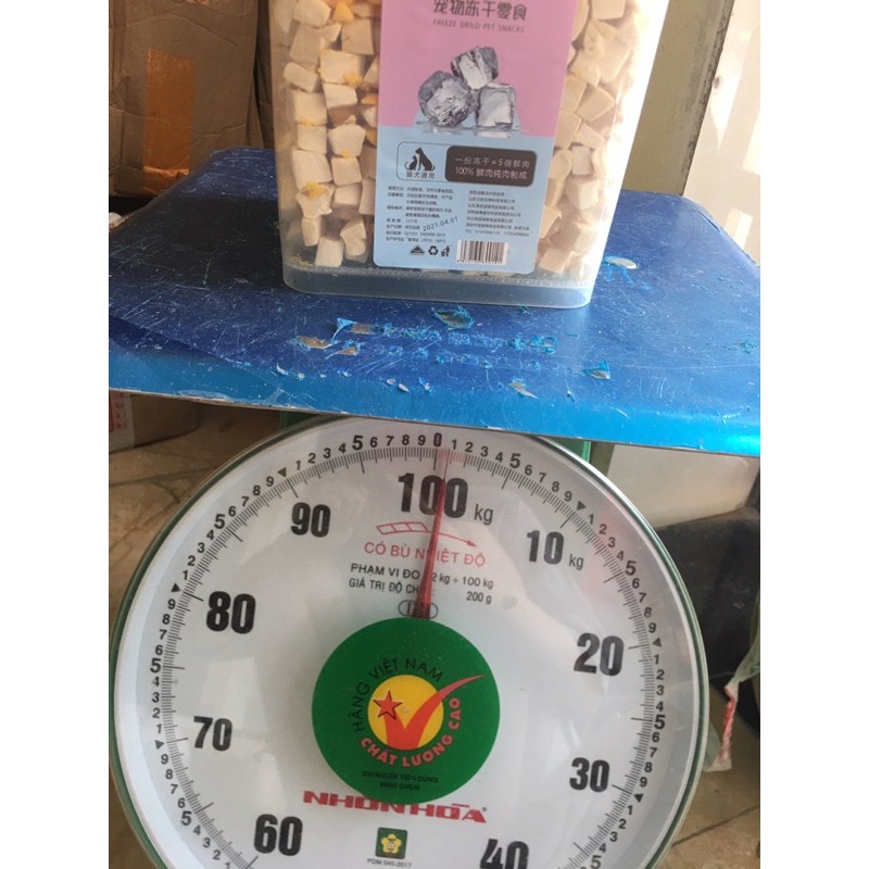 Hộp mix thịt gà viên + lòng đỏ trứng 600 gr bổ sung vitamin mượt lông mặt nọng cho boss meo boss cún