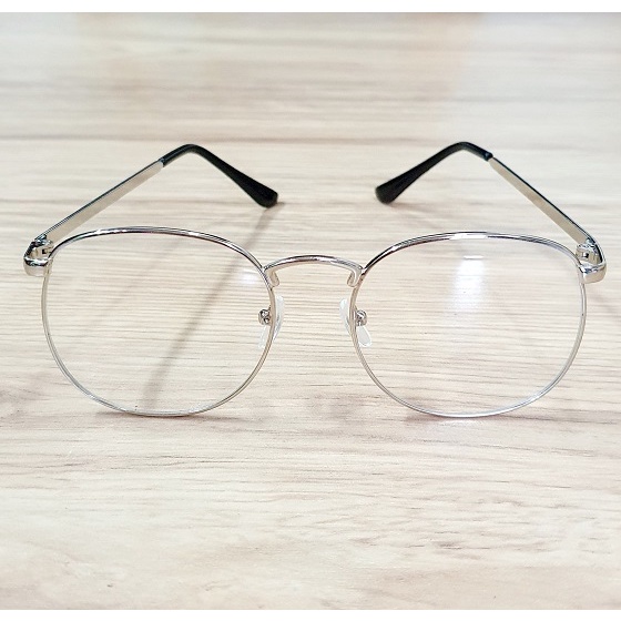 Kính Gọng Kim Loại Tròn Màu Bạc Kích Thước Tổng Chiều Ngang Kính 13cm Kiểu Dáng Mảnh Nhưng Độ Dày 4mm Chân Bọc Nhựa