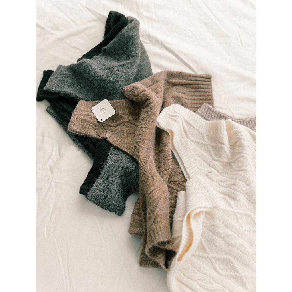 Áo gile len thu đông nữ MADELEN dáng cổ V nhiều màu xinh xắn | BigBuy360 - bigbuy360.vn