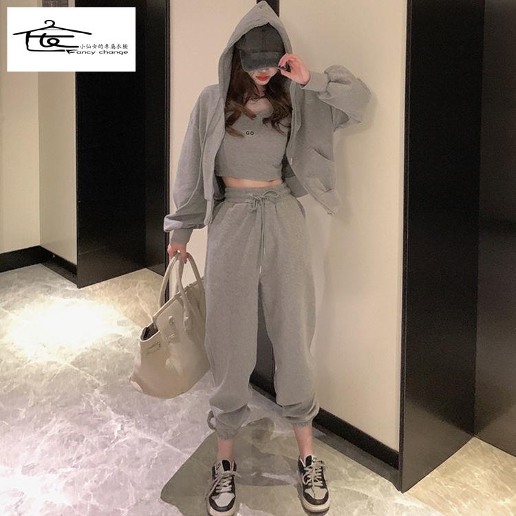 Bộ Đồ Thể Thao Dài Tay Phong Cách Năng Động Trẻ Trung Dành Cho Nữ