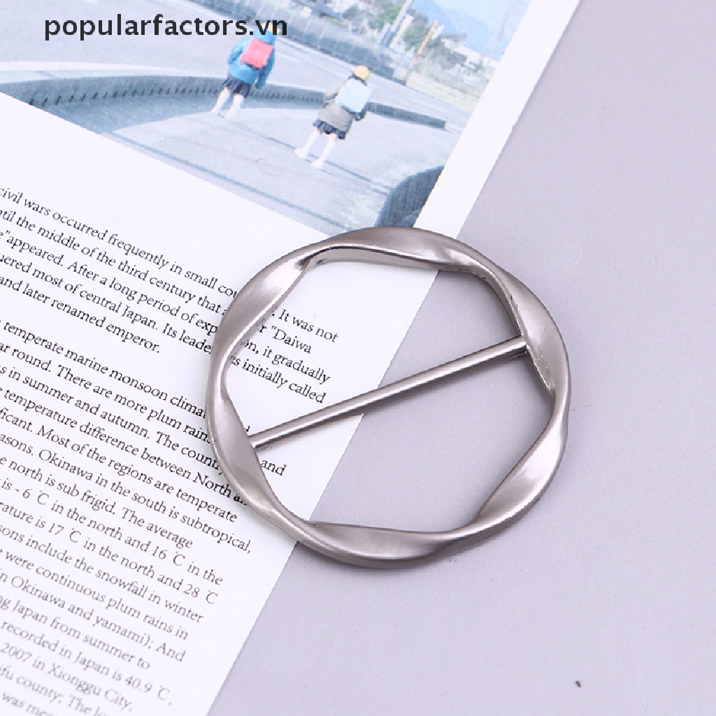 Kẹp Tròn Cố Định Khăn Quàng Cổ / Áo Thun Hình Trái Bắp Độc Đáo Tiện Dụng