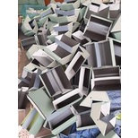 Máng ăn cho thỏ 20 cm