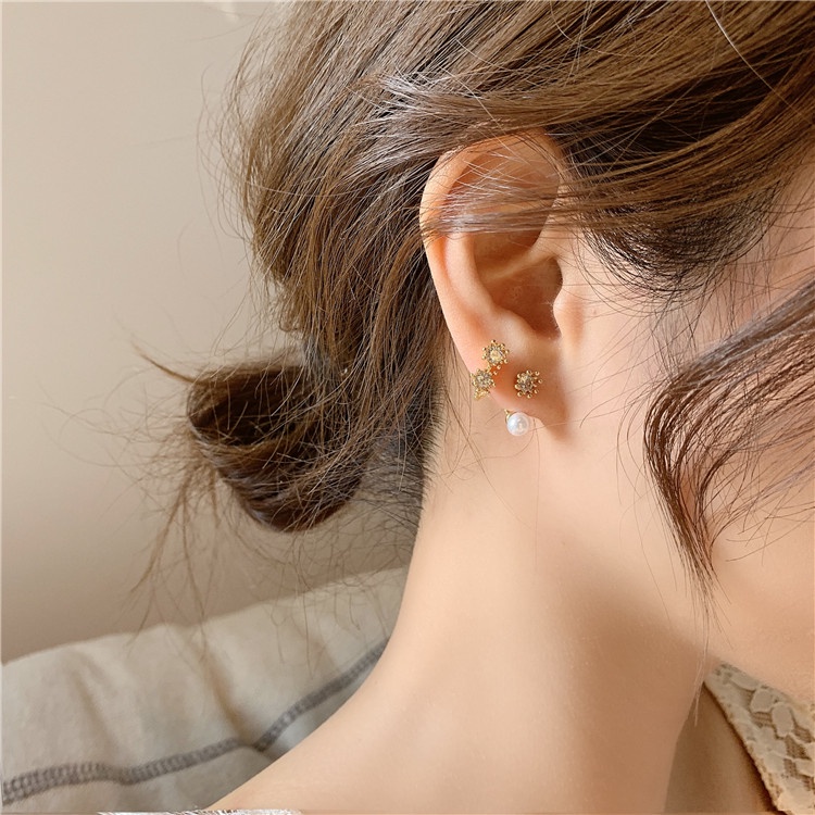 Hoa Tai Hình Cánh Hoa Đính Ngọc Trai Lấp Lánh Thời Trang Hàn Quốc