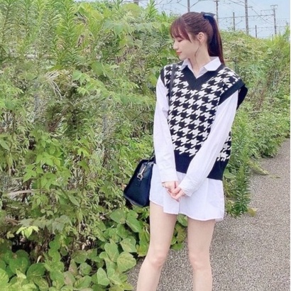 Gile Len Nữ Dáng Rộng, Áo Len Gile GUMAX Thời Trang Cao Cấp Cổ Chữ V FreeSize Kiểu Dáng Hàn Quốc | BigBuy360 - bigbuy360.vn