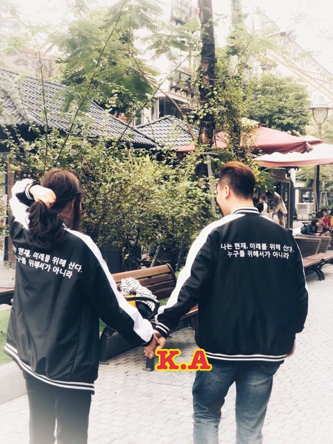 Áo khoác bomber chữ hàn quốc unisex nam nữ hình thật kèm video SALE | BigBuy360 - bigbuy360.vn