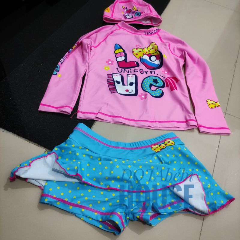 43kg có nón Đồ bơi áo tắm tay dài váy rời Love unicorn size đại cho bé gái SW0240 - DOTAbébi HOUSE