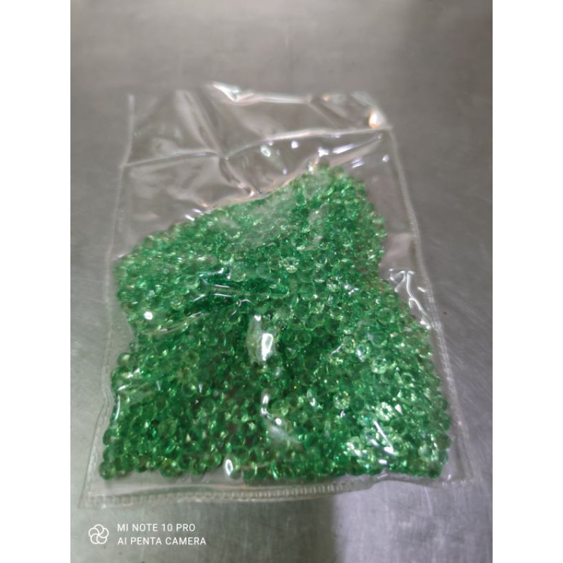 1000v hạt nhựa kim cương 4.5 mm