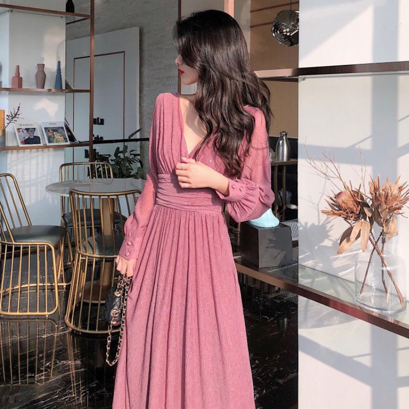 Đầm phối màu hồng