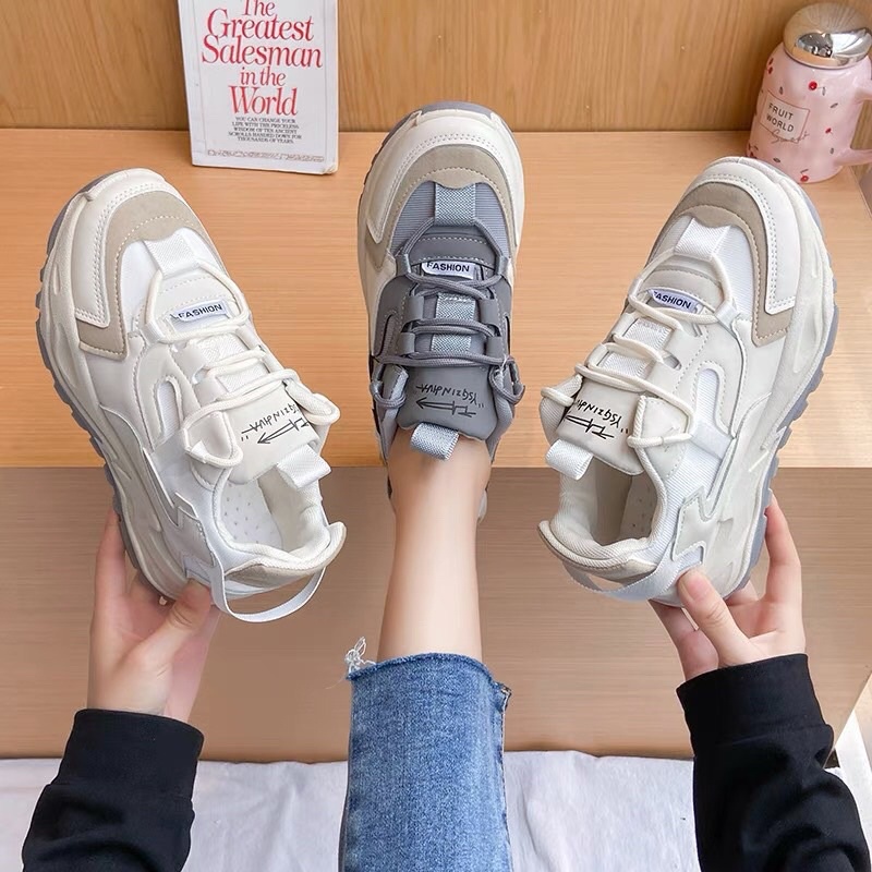 giày thể thao nữ mã 4444
