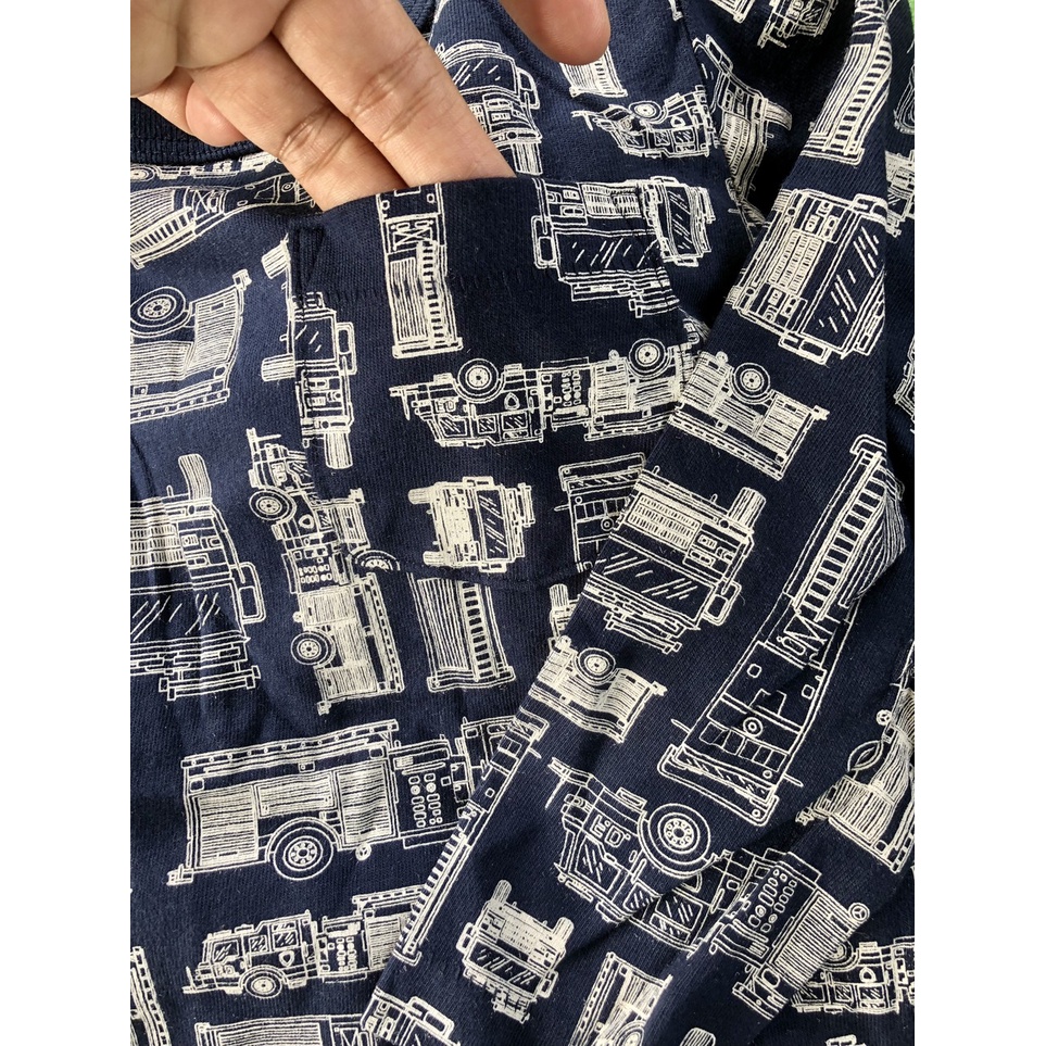 Áo dài tay bé trai BabyGap.