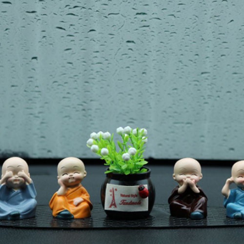 Chậu bông mini chậu hoa nhỏ xinh đặt trên taplo ô tô
