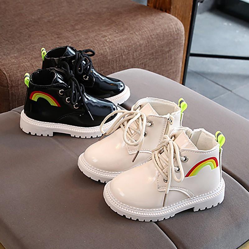 Giày bốt cột dây đế mềm cho bé