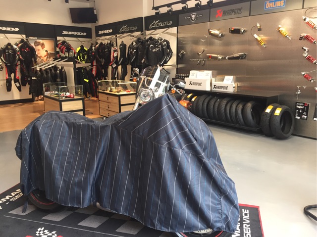 BẠT PHỦ XE MOTO PHÂN KHỐI LỚN - CHIỀU DÀI DƯỚI 2,3M, bạt che xe máy chống nắng mưa,  bạt che xe máy,  áo trùm xe máy