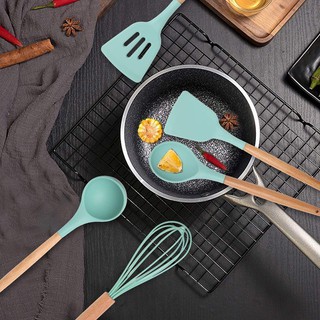 Bộ dụng cụ nấu ăn làm bánh nhà bếp silicon tay cầm gỗ màu xanh mint