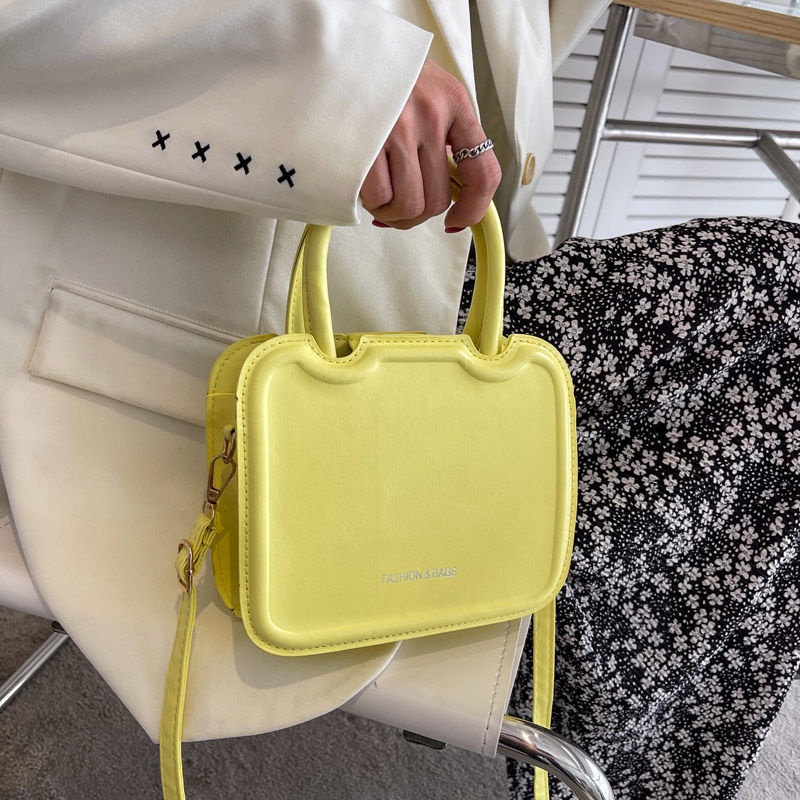 Túi xách messenger hình vuông nhỏ cầm tay phong cách thời trang xuân hè 2022 mới sang trọng cho nữ