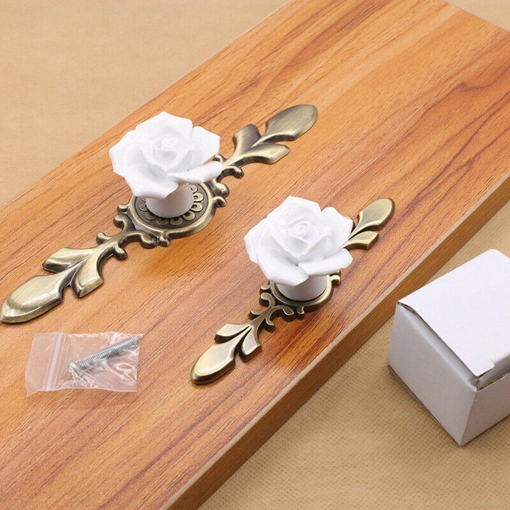 Tay Nắm Cửa Tủ Bằng Hợp Kim Hình Hoa Hồng