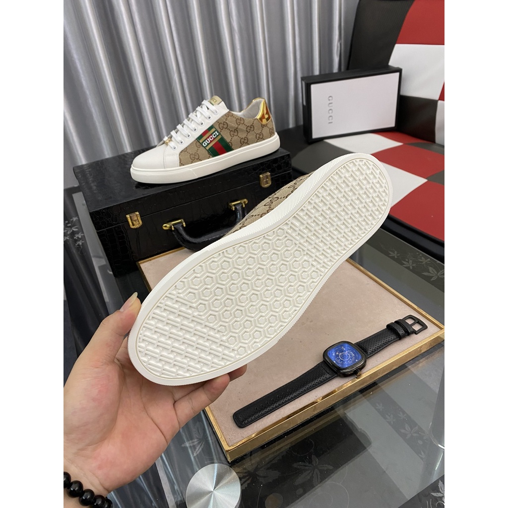 Giày sneakers nam da thật GUCCI GG GC thiết kế kiểu dáng trẻ trung kết hợp với họa tiết thương hiệu kinh điển