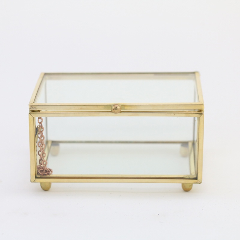 Hộp Đựng Trang Sức Hình Chữ Nhật Màu Vàng Kim Sang Trọng