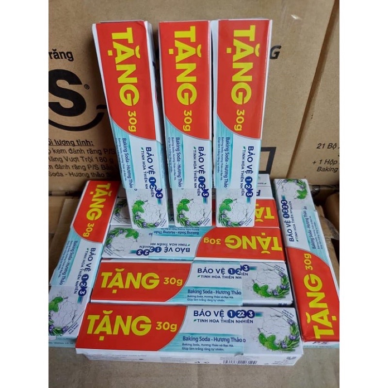 Kem Đánh Răng P/s 30g - Than Tre Hoạt Tính , Baking Soda Hương Thảo