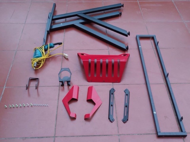 Bàn gaming Iron Man X3 giá siêu rẻ kt 60x1m2, cao 75cm | BigBuy360 - bigbuy360.vn