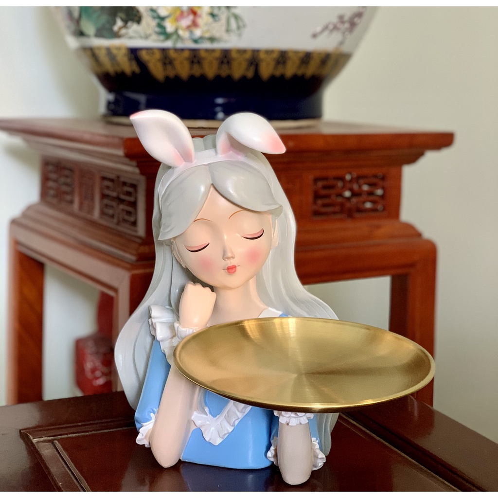 Tượng cô gái bê khay đựng đồ, chìa khoá, hoa quả  decor  nhà cửa, tặng quà tân gia