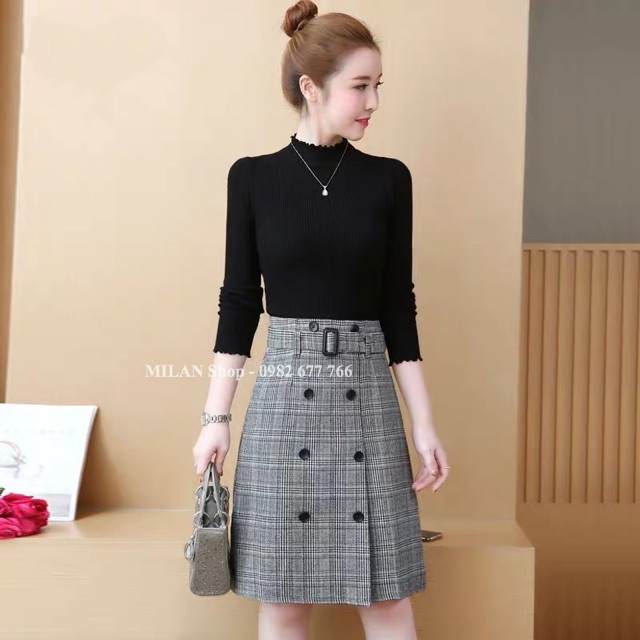 Chân váy dạ ngang gối kèm đai 2 hàng khuy thời trang. | BigBuy360 - bigbuy360.vn
