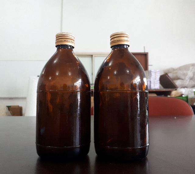 Chai Thủy Tinh Nâu 500ml và 1000ml Nắp Kim Lọai