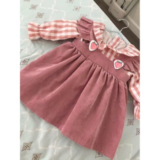 Váy dâu tây xinh xắn