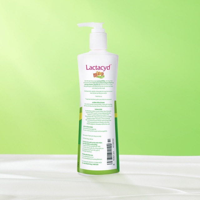 Sữa Tắm Gội Lactacyd Milky 500ML