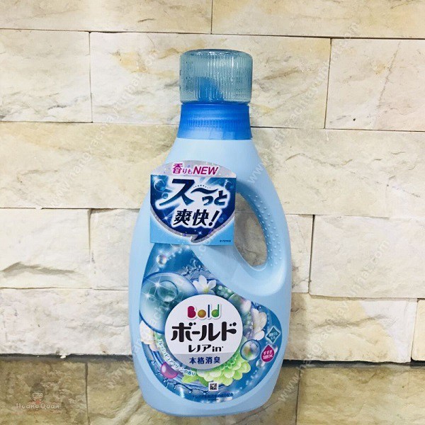 Nước giặt xả 2 in 1 Bold P&amp;G dạng chai (Màu xanh + Màu hồng + Thảo mộc)