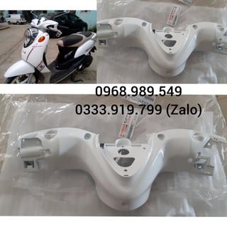 Ốp đầu sau (nắp sau) Mio Classico 2007 - 2012 Yamaha - Trắng